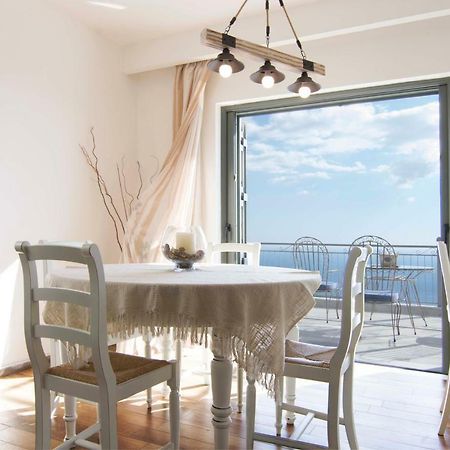 The Balcony Of Mani Villa Tseria Bagian luar foto