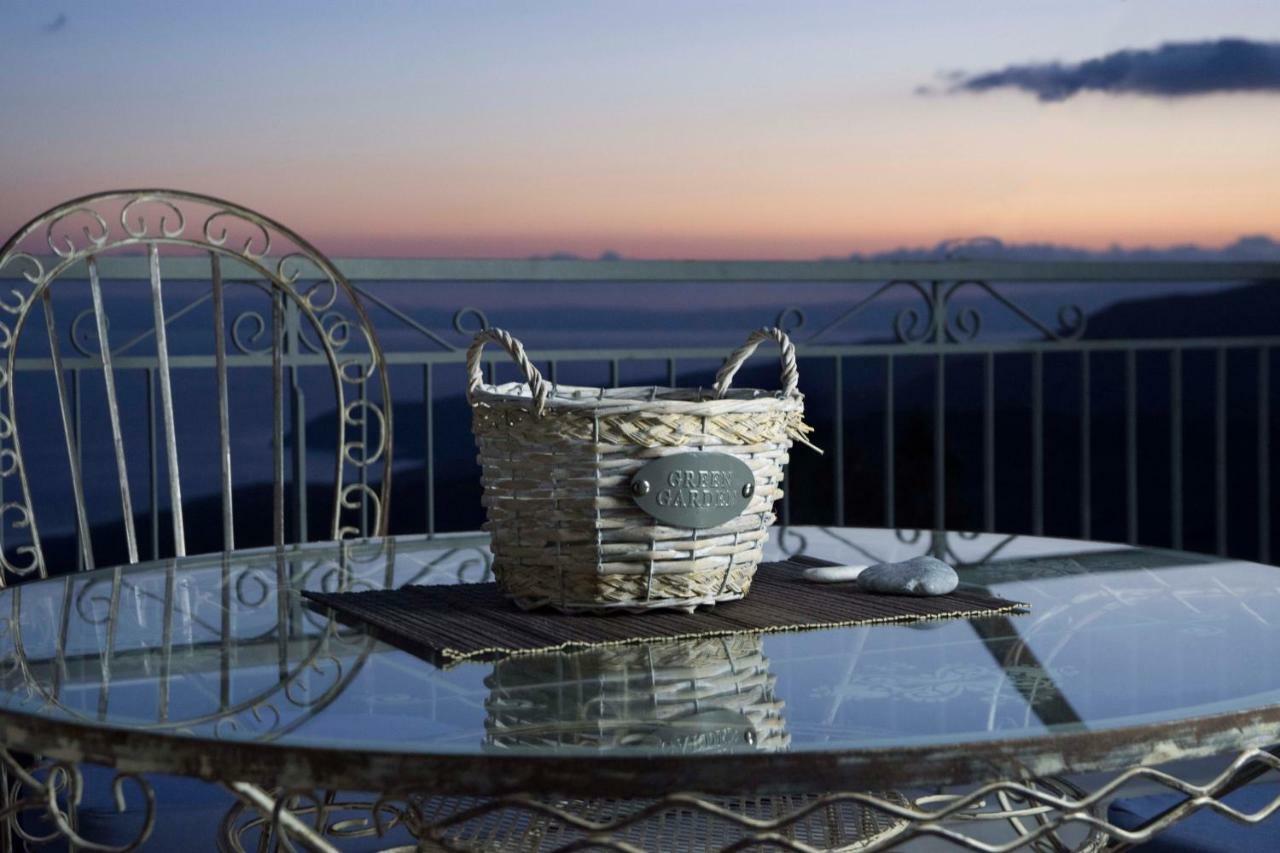 The Balcony Of Mani Villa Tseria Bagian luar foto